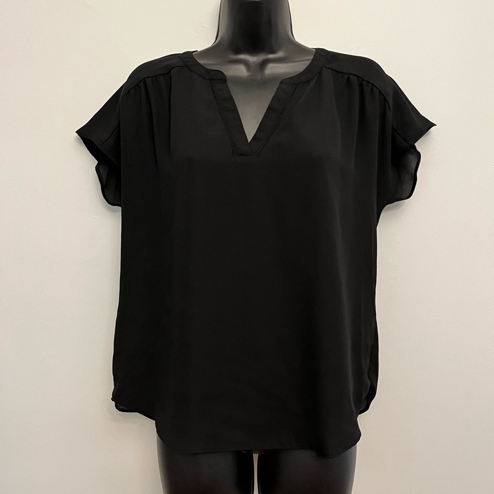 Banana Republic Black Cap Sleeve Minimalist V-Neck Blouse, Size Small Petite